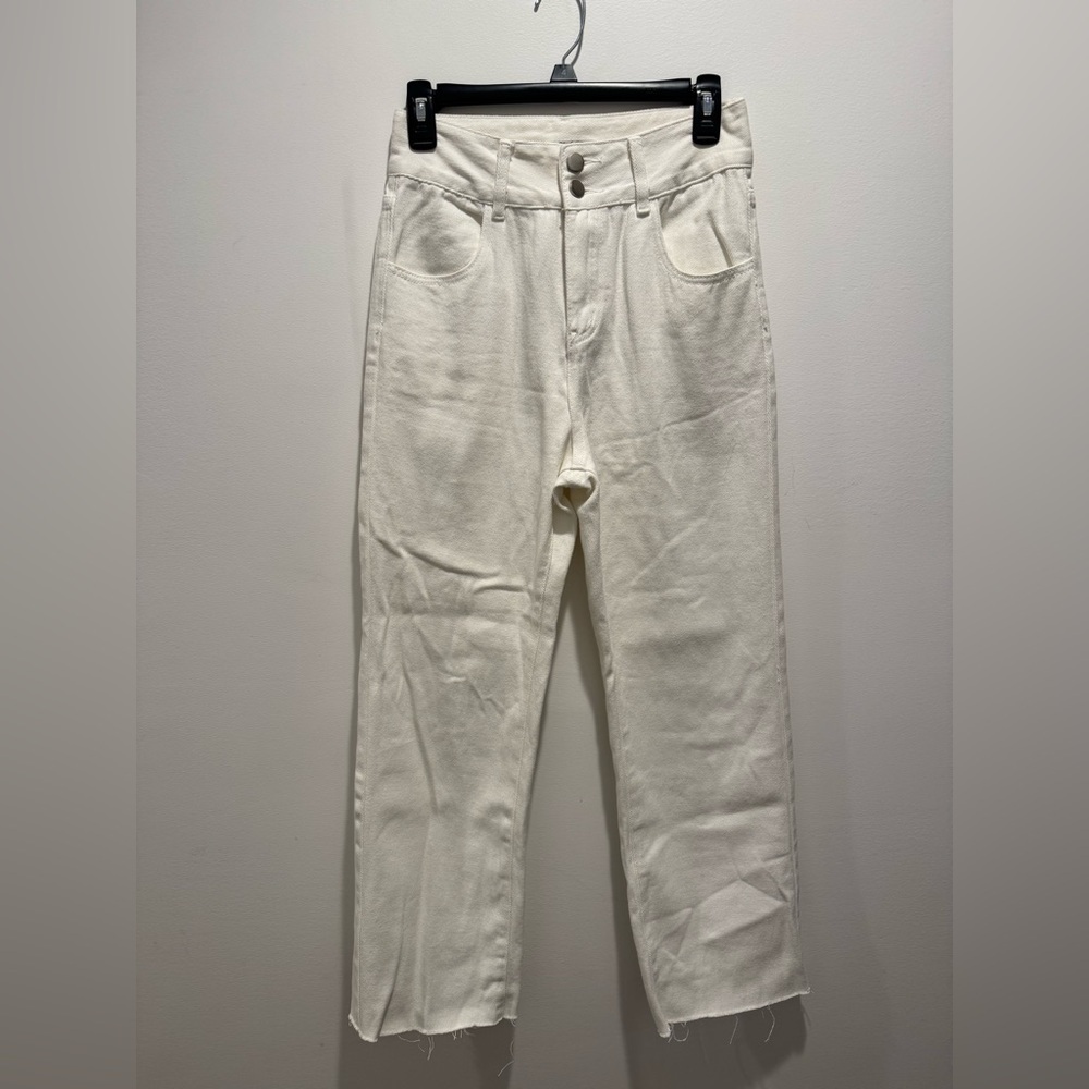 Cloud Ten Woman’s White Denim NWOT
